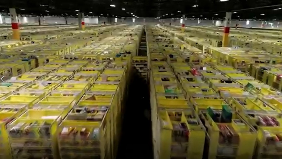 Amazon巨大倉庫