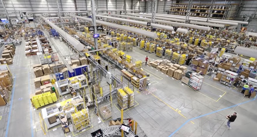 Amazon倉庫